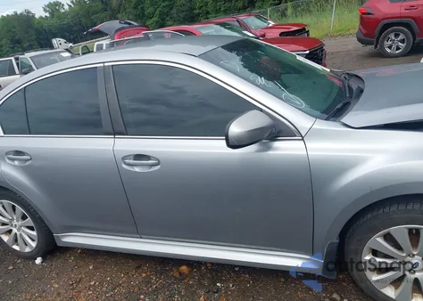 2011 Subaru Legacy 2.5I Limited z USA, uszkodzony, nr VIN 4S3BMCJ69B3263848